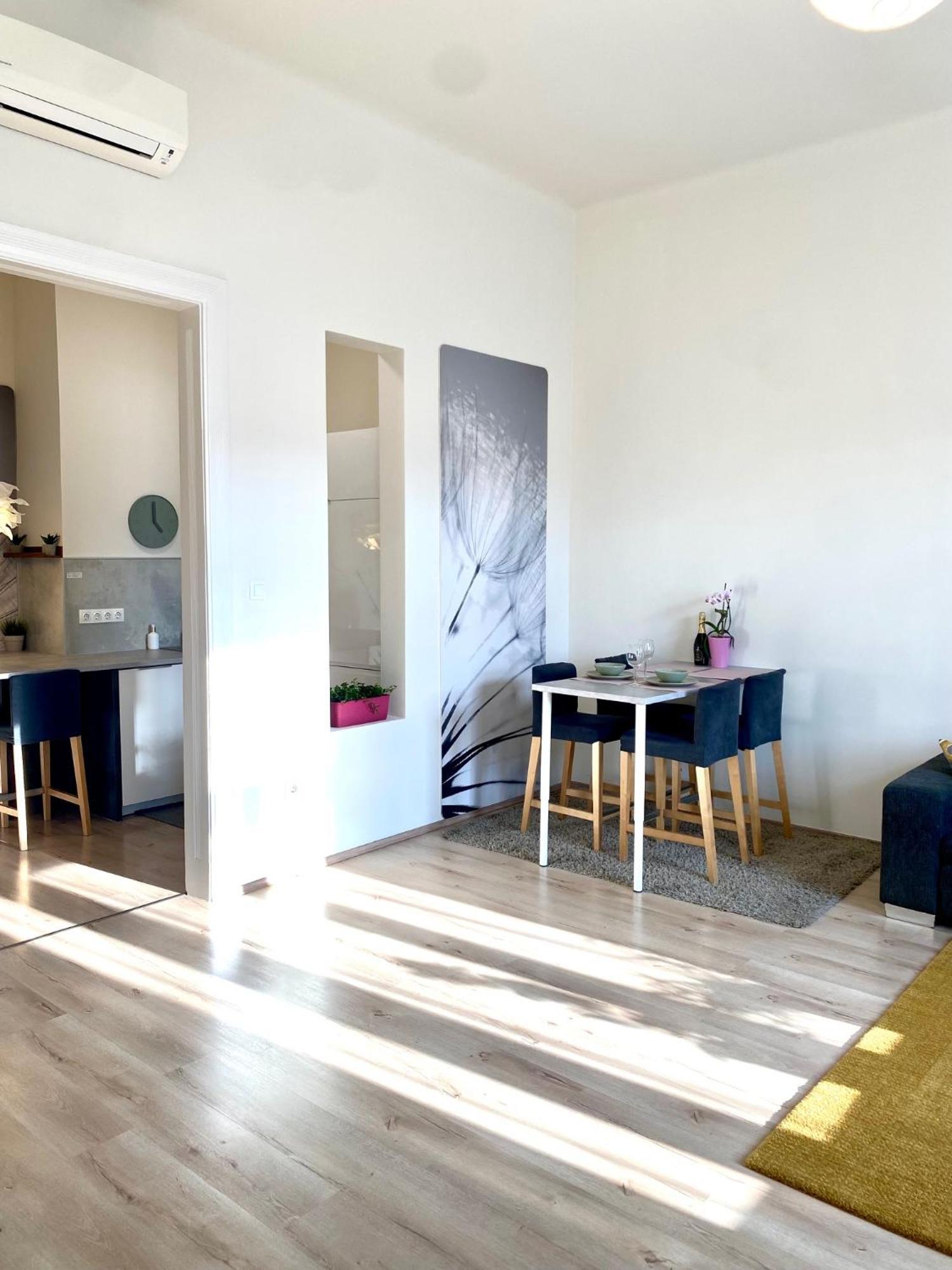 B32 Gellert Apartment Budapeste Exterior foto
